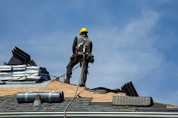 Professional Gutter Installation technician working in Mount Gilead, OH